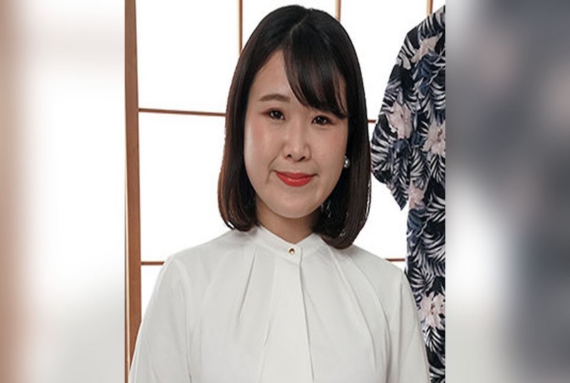新婚老婆正在海滩亚洲狠狠色丁香婷婷综合
