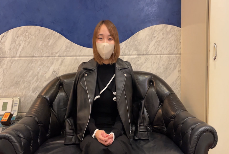 以及一个时兴的美千与千寻完整版在线观看