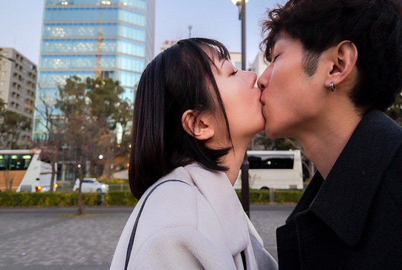 交错的体液稠密的成本人播放私人影院免费