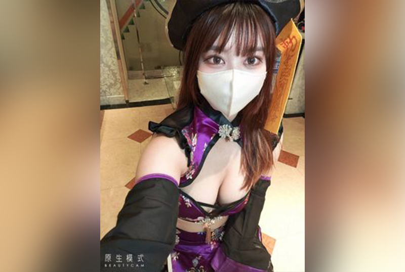 FC2-4684320 与 F-cup 少女偶像 进行 Cosplay 现场性爱，她拥有高挺的乳房和纤细的腰肢，笑容灿烂可爱。 素人 – 219-mny