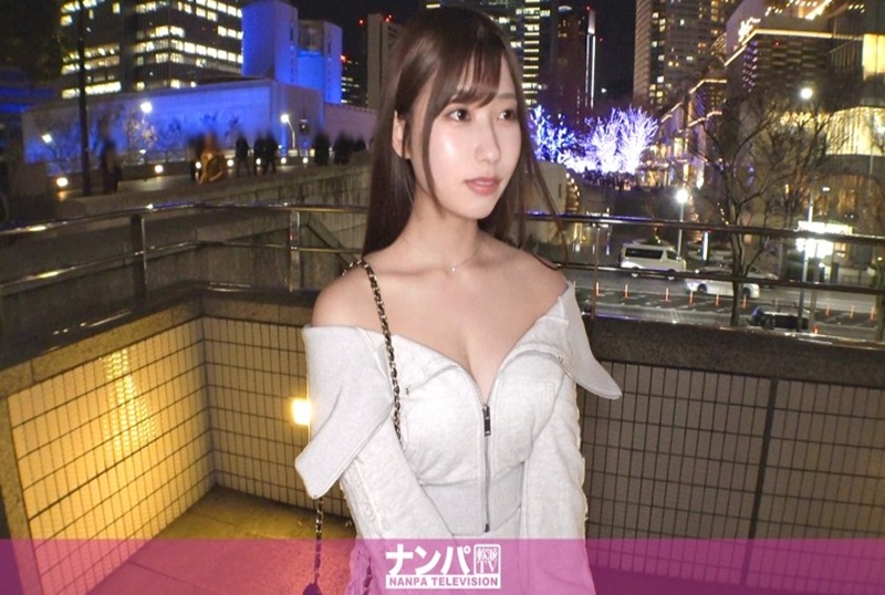 200GANA-3210 认真随和的初次拍摄。【浪漫体质×性欲专精】刚进服装界的前幼儿园老师，是班里最可爱的酒窝美女！ 素人